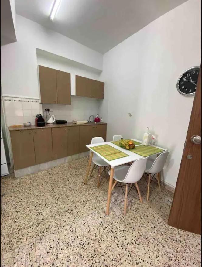 2 Bedroom Apt In Ermou 4 Minute Walk Beach Larnaca Zewnętrze zdjęcie