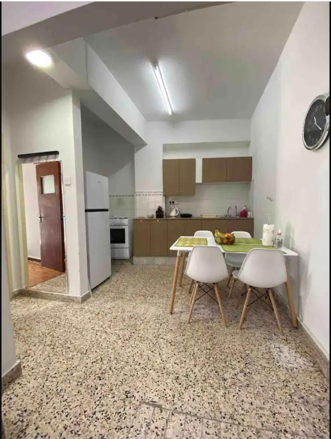 2 Bedroom Apt In Ermou 4 Minute Walk Beach Larnaca Zewnętrze zdjęcie